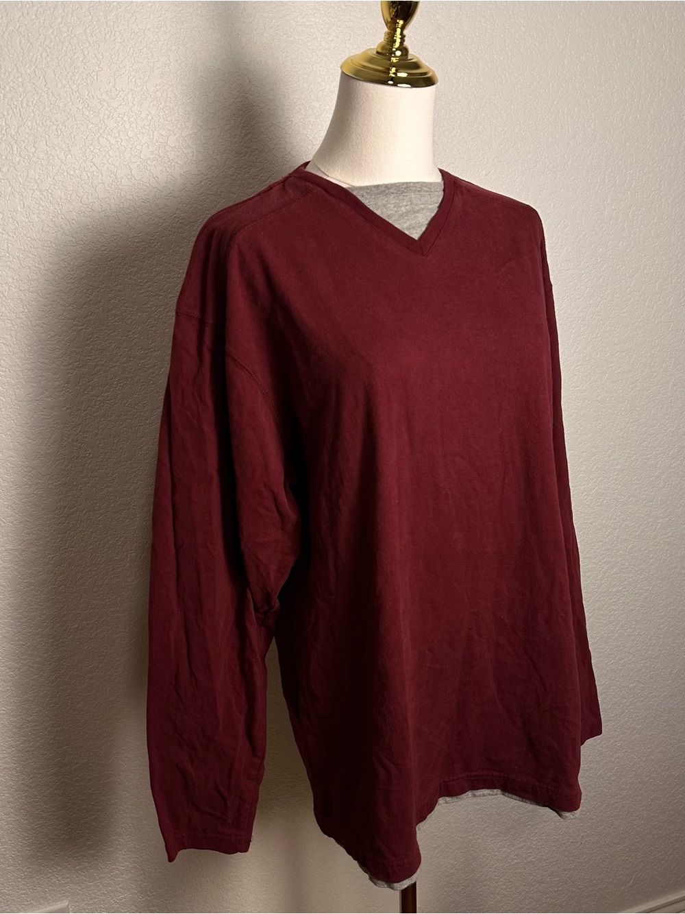 Geoffrey Beene Men's V-Neck long sleeve in Burgundy